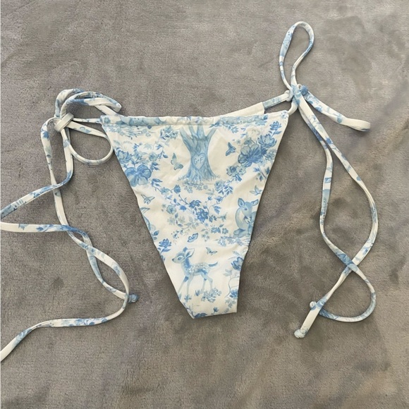 New! Frankie’s Bikinis x GIGI HADID Tia toile thong bikini bottoms 24151 - Picture 2 of 8